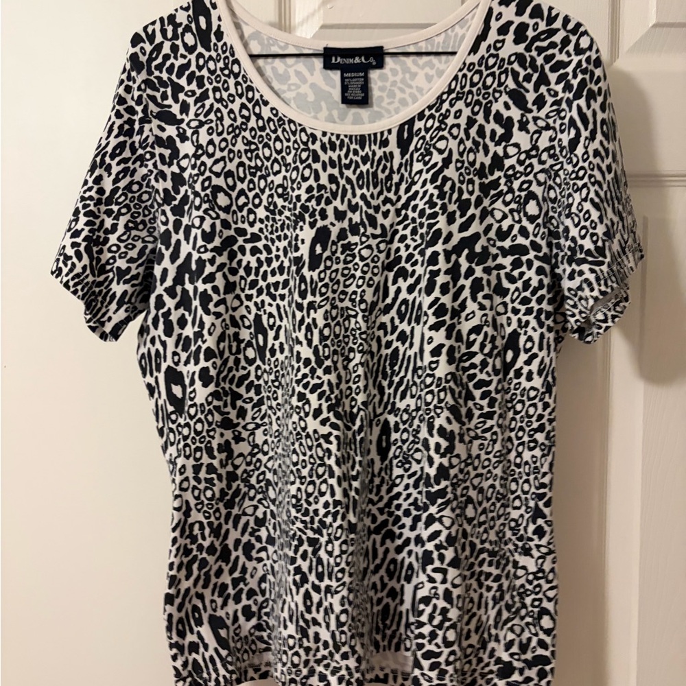 Denim&Co Black and White Animal Print Women's Tee-short sleeve